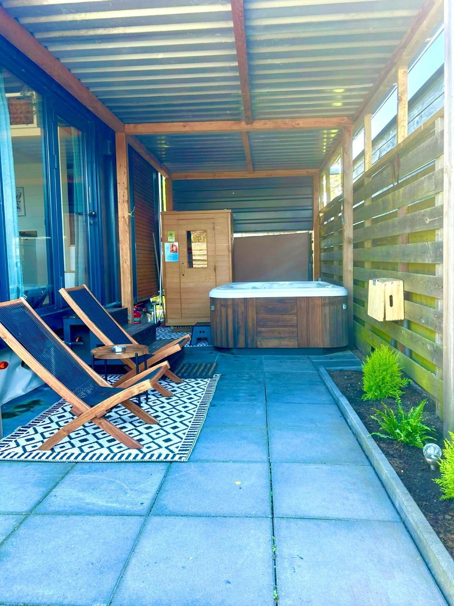 Tiny House With Sauna & Jacuzzi Near Amsterdam Vijfhuizen Eksteriør billede