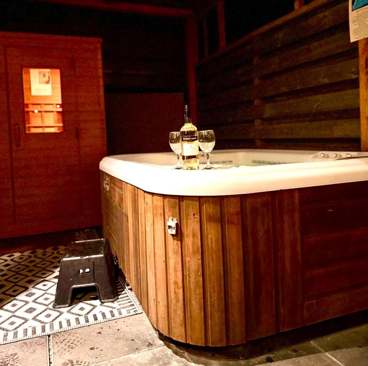 Tiny House With Sauna & Jacuzzi Near Amsterdam Vijfhuizen Eksteriør billede