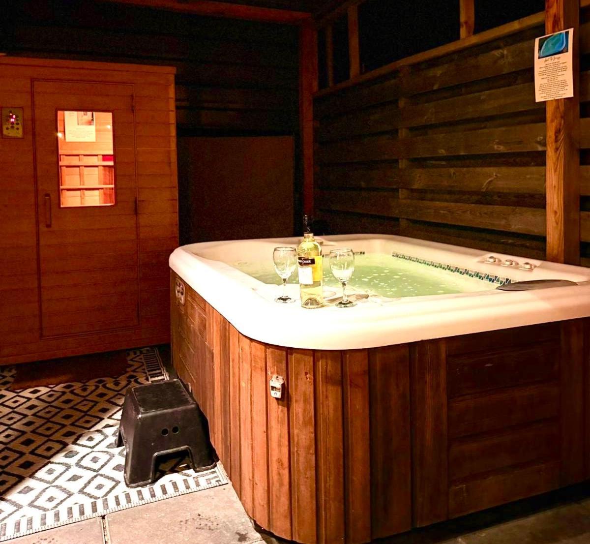 Tiny House With Sauna & Jacuzzi Near Amsterdam Vijfhuizen Eksteriør billede