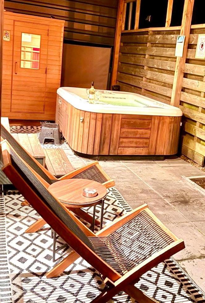 Tiny House With Sauna & Jacuzzi Near Amsterdam Vijfhuizen Eksteriør billede